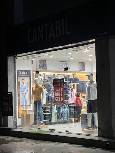 4D Square Mall, Motera in Motera