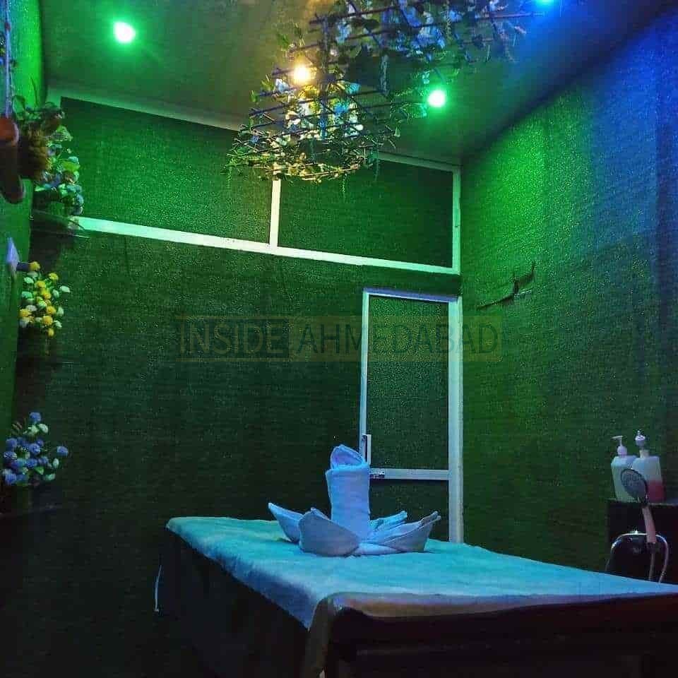 550 Mantraspa in Gurukul in Gurukul