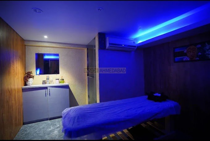 Ayurveda spa in Memnagar