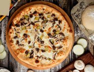 best Mushroom & Sweet Corn Pizza in Puffizza Urban Chowk, Ahmedabad