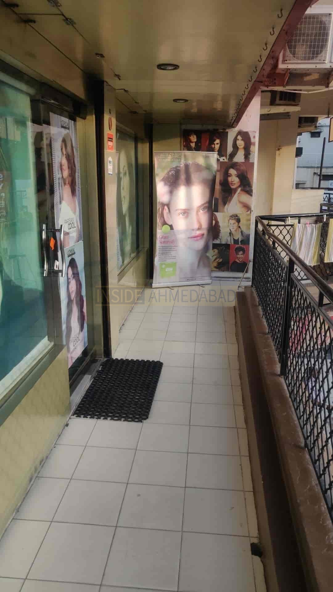 Bhavani Unisex Salon in Maninagar in Maninagar