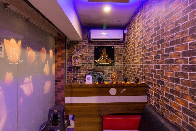 Botanic Spa & Hamam in Satellite