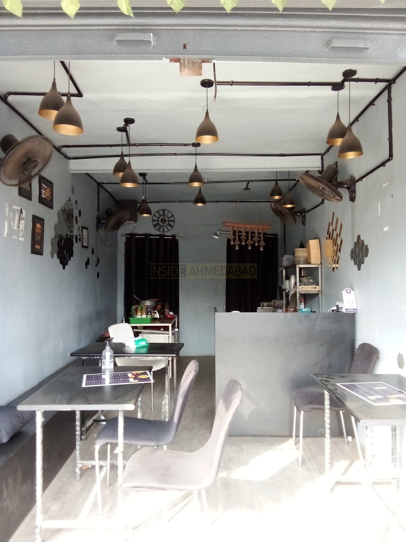 Burger N More in Isanpur