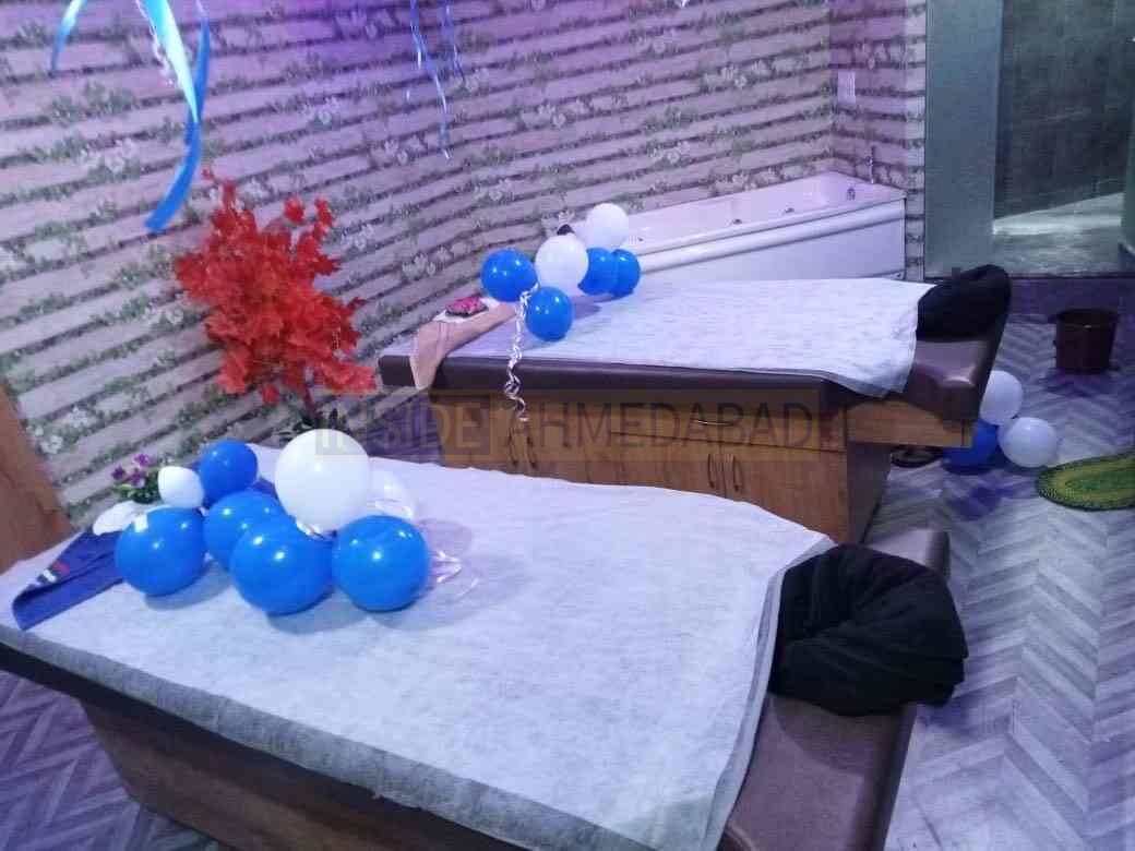 Cassa Luxurious Sp in Satellite in Satellite