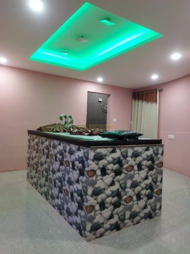 Cherry Blossom Spa in Navrangpura
