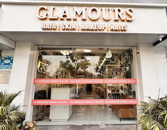 GLAMOURS FAMILY SALON in Thaltej