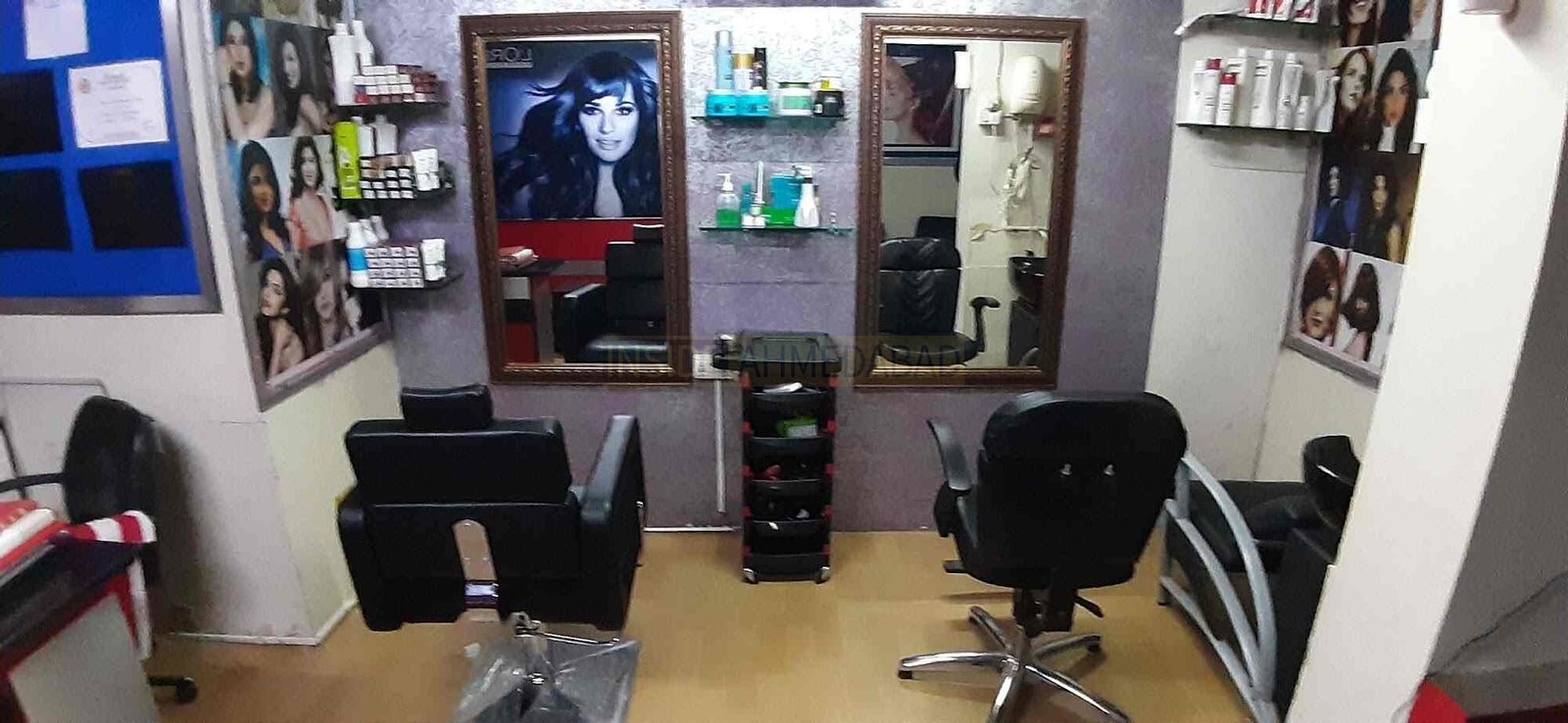 Glitzz Women's Salon Only For Ladies in C G Road in C G Road