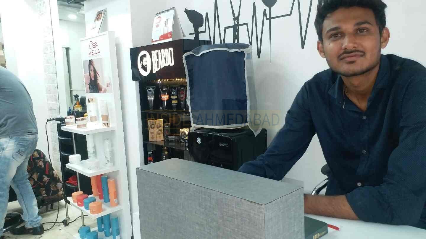 Hair Castle Femeli Salon in Isanpur in Isanpur