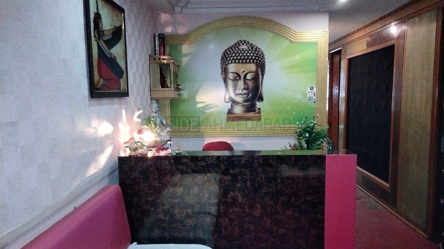 Hello Kitty Thai Spa in Satellite in Satellite