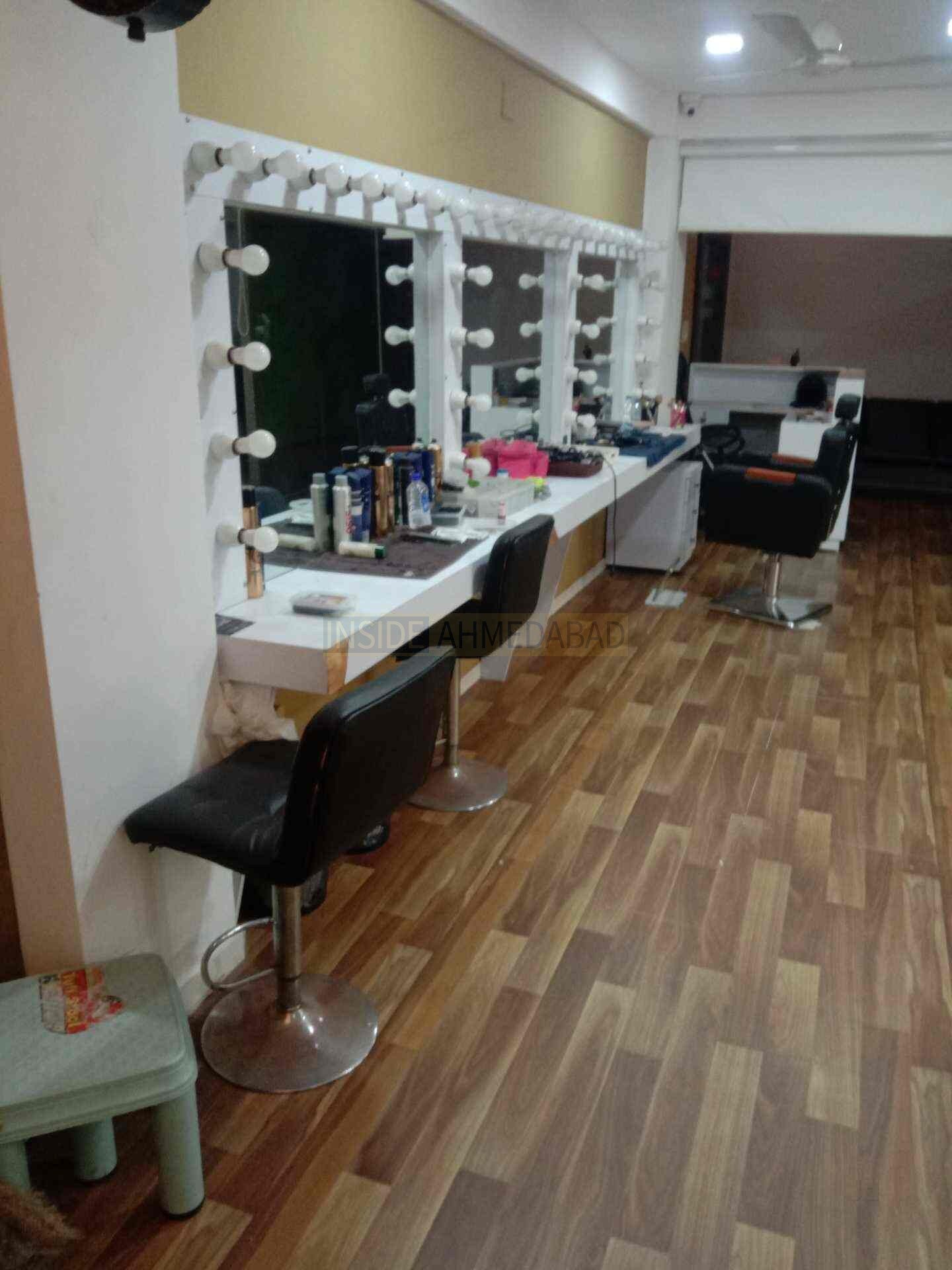 House Of Blends in Isanpur in Isanpur