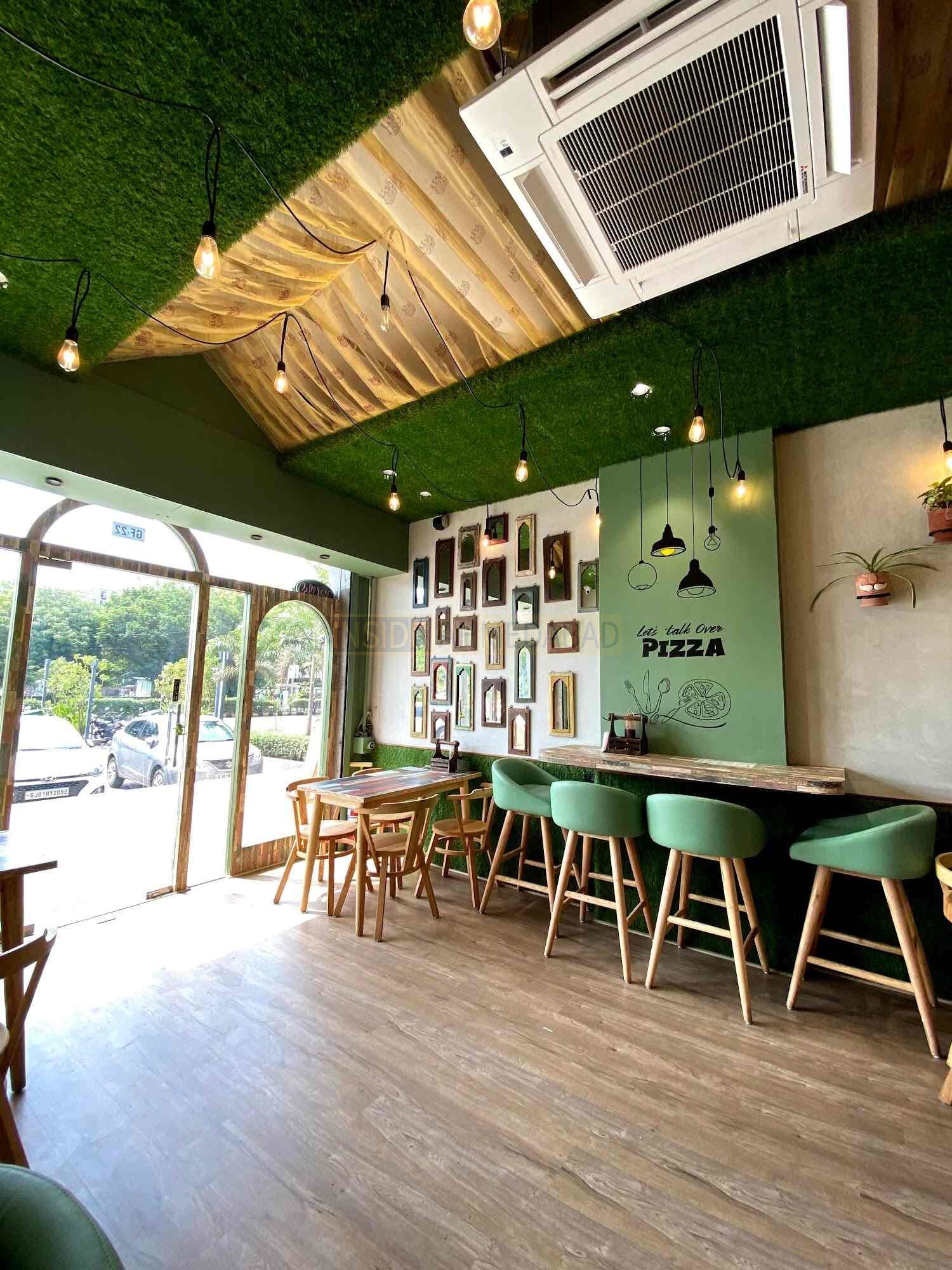 La Pino'z Pizza in Memnagar