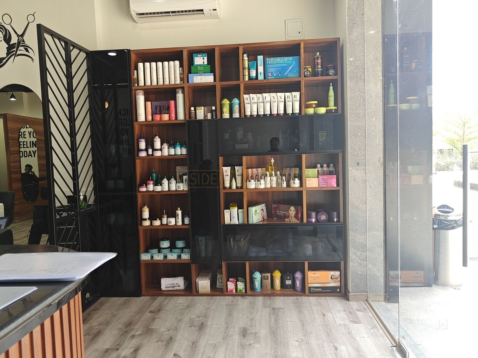 Layrana The Unisex Salon in Chandkheda in Chandkheda