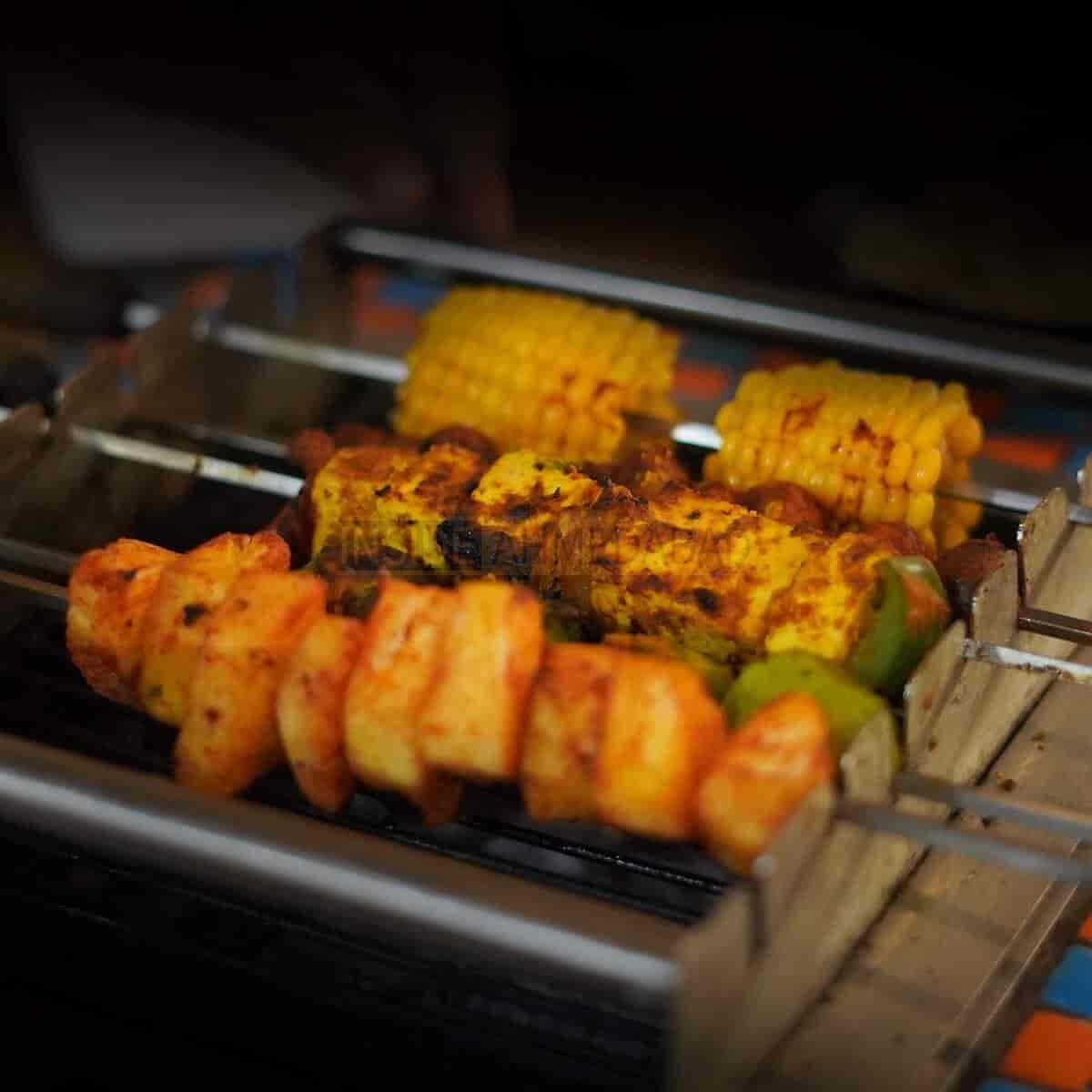 Mad Over Grills (Sindhu Bhavan) (Restaurant & Banquet) in Thaltej