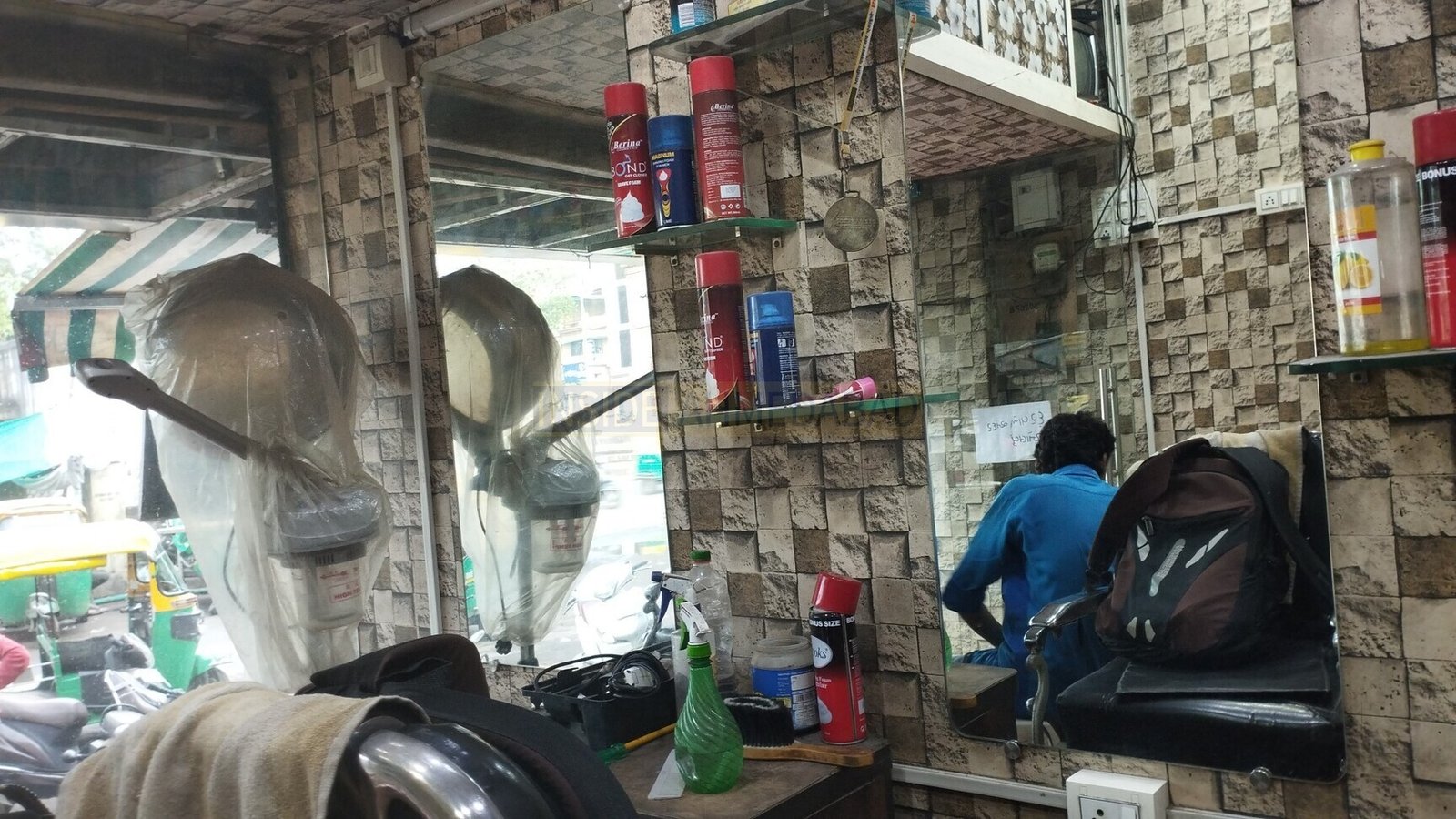 New Apsra Hair Dresser in Jamalpur in Jamalpur