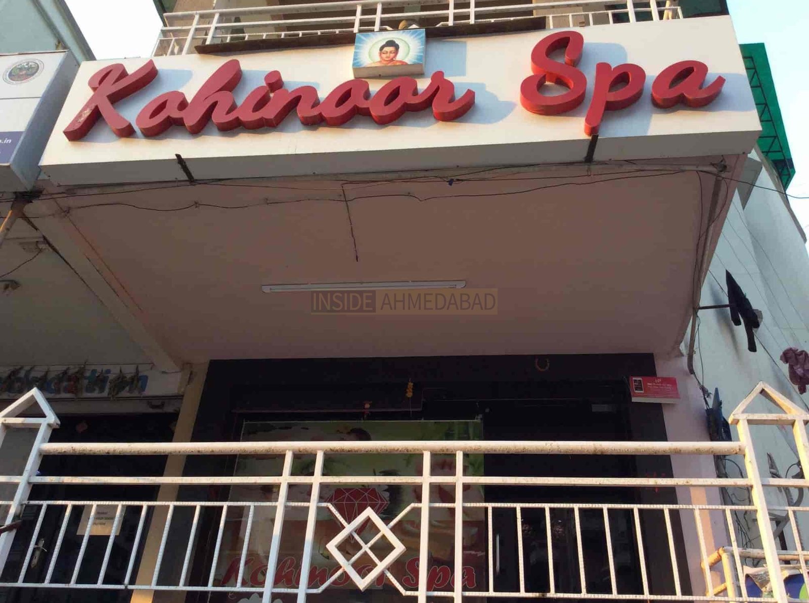 New Kohinoor Spa in Satellite in Satellite