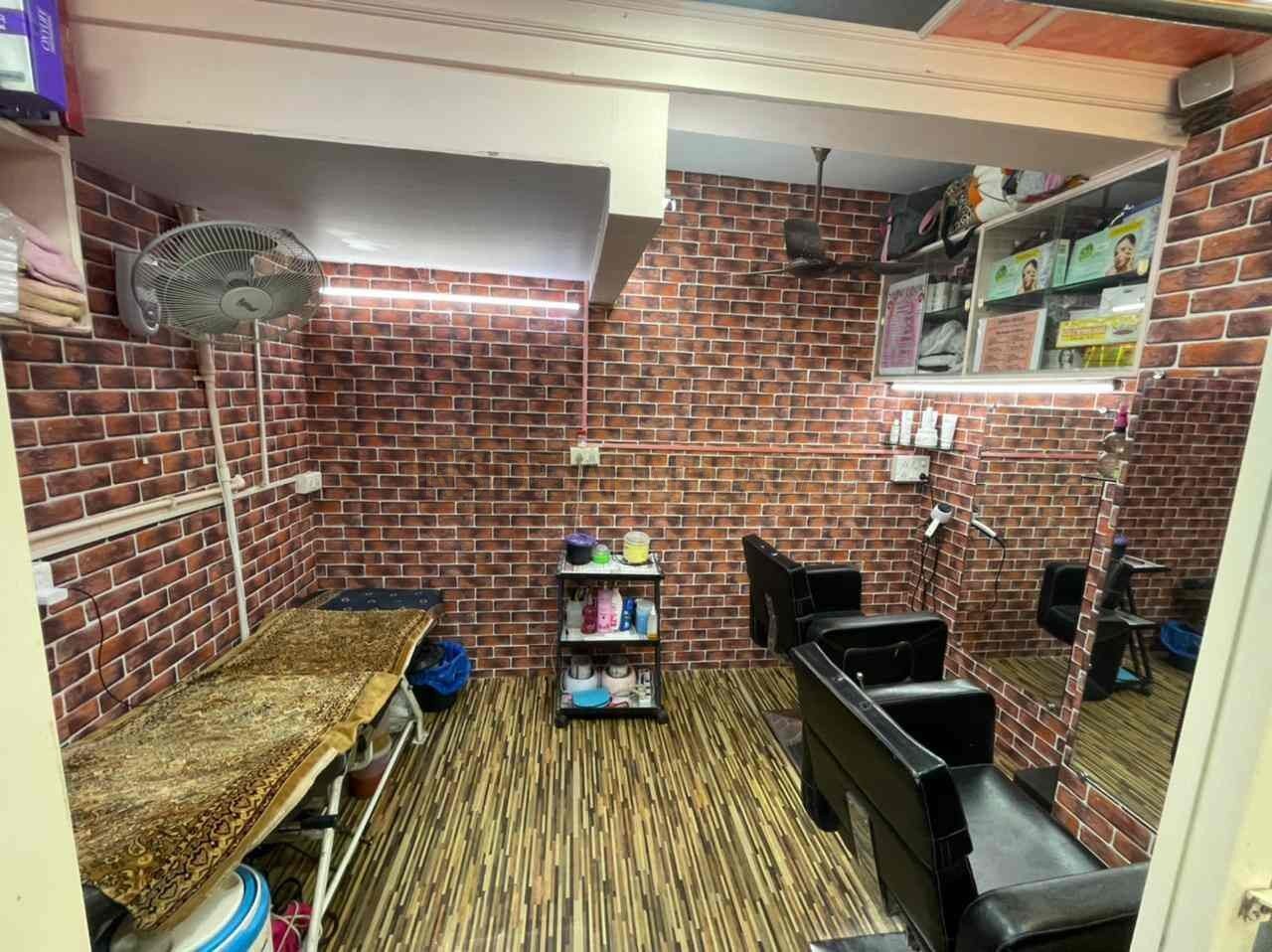 New Look The Family Salon in Shahibaug in Shahibaug