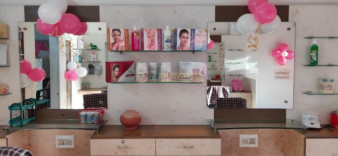 Niruben / Jinal Makeup & beauty Studio in Chandkheda