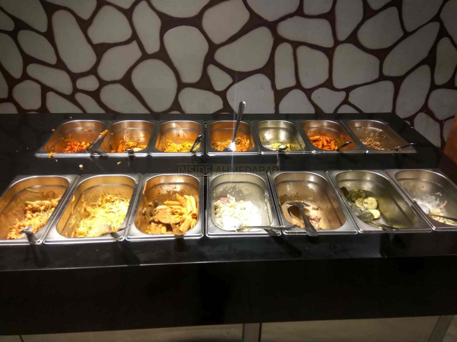 Pino's Pizza in Gota