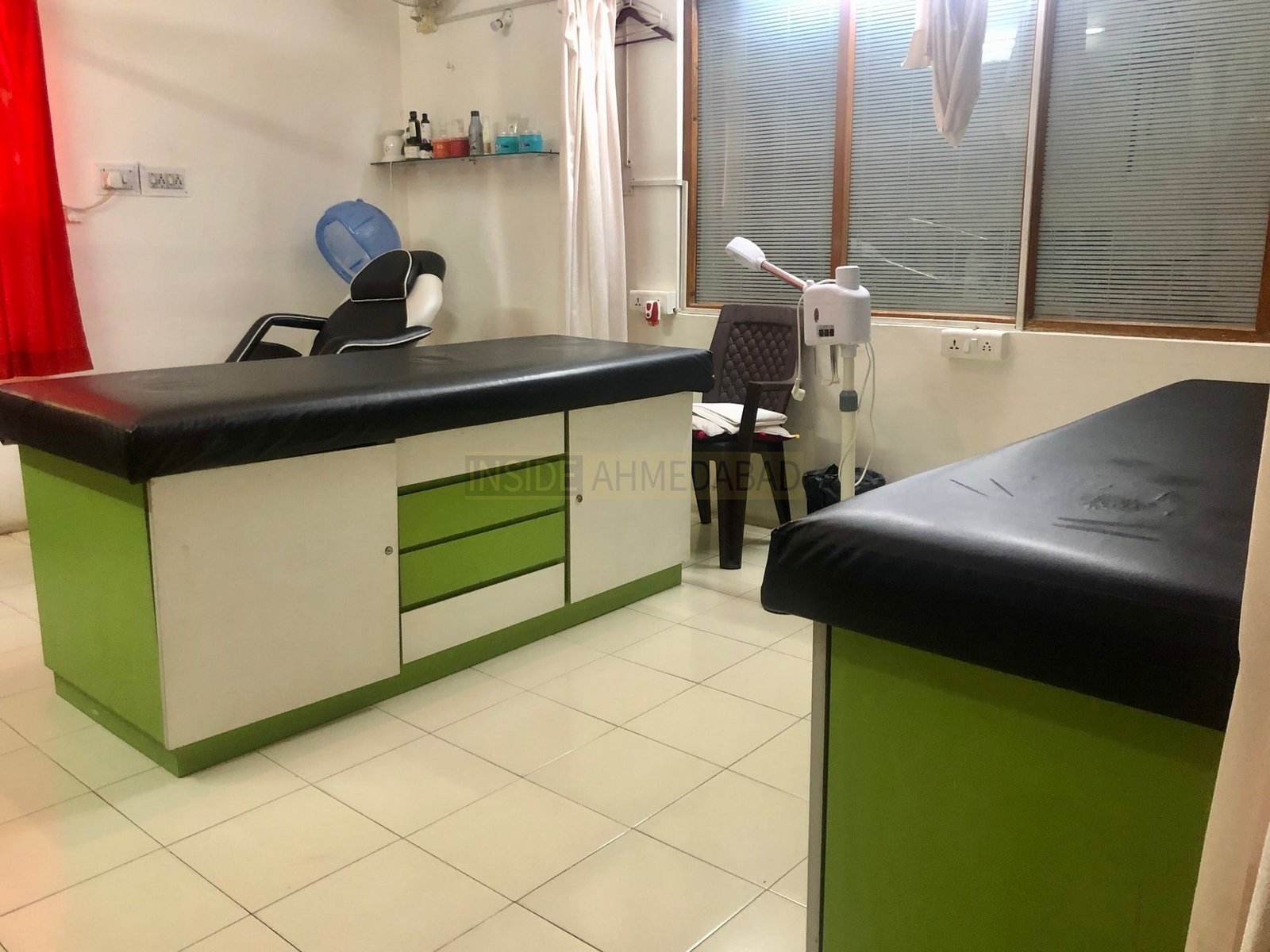 Riddhi Beauty Salon in Paldi in Paldi