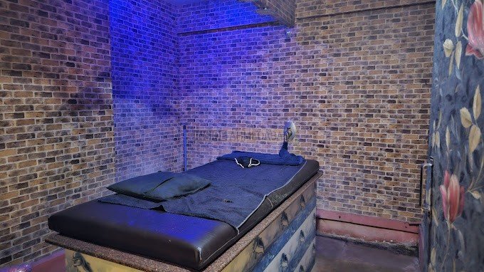 Royal king Spa & Hamam in Memnagar