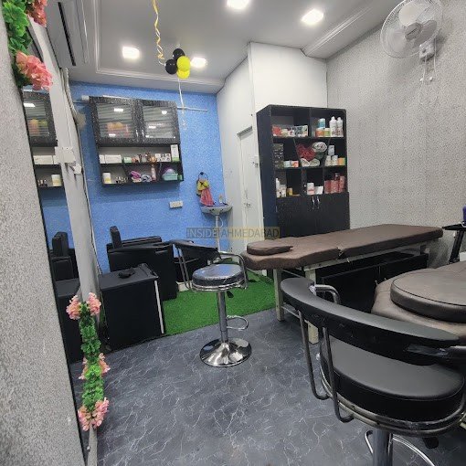 RUP SALON in Maninagar