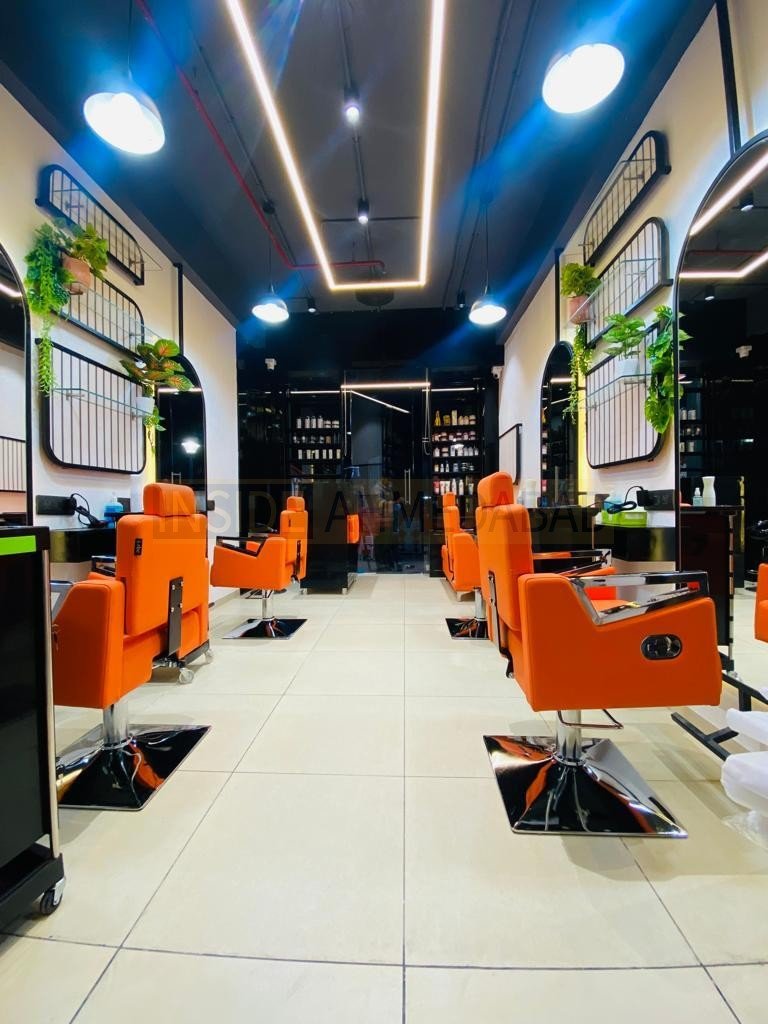 Salon Salt N Pepper in Paldi in Paldi