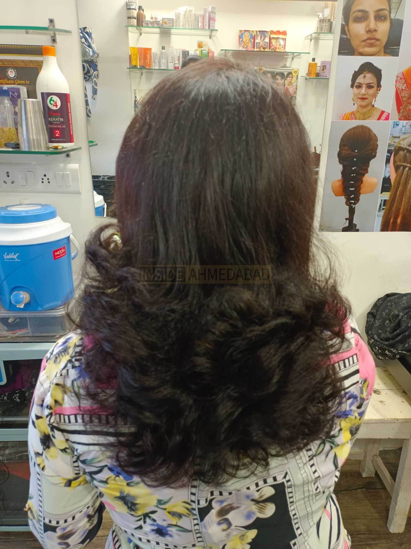 Seema Beauty Salon in Shahpur in Shahpur