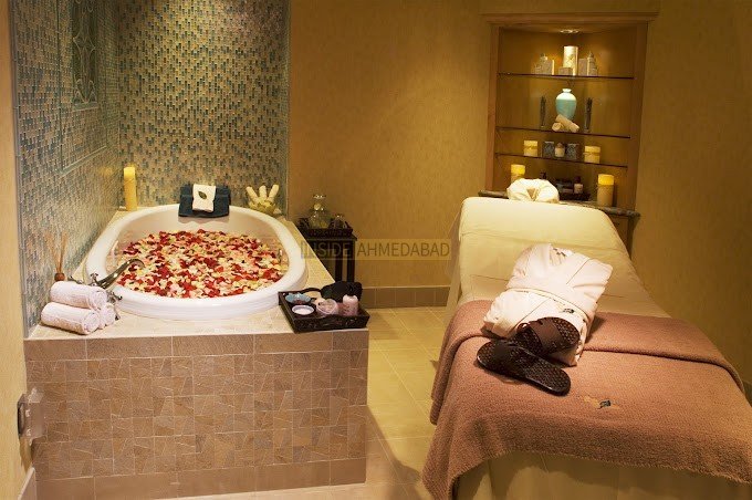 Shivam Spa in Memnagar