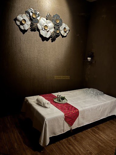 The Thai Spa () in Thaltej