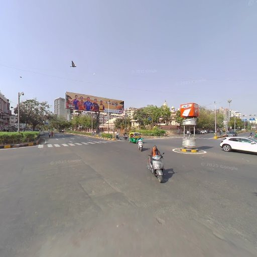 Varaada spa in Satellite