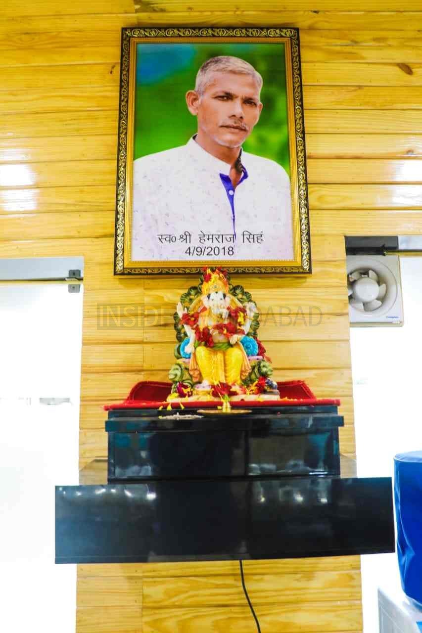 Vipin Family Saloons in Shahibaug in Shahibaug